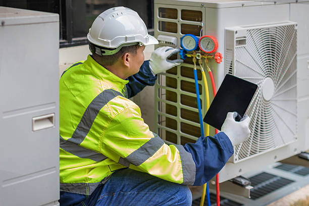 Professional Hvac technician working in Barium Springs, NC